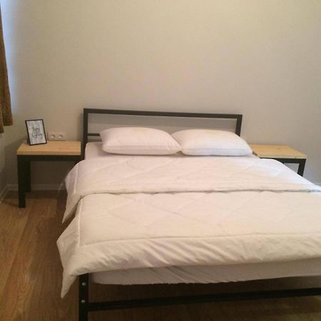 טביליסי Woodmood Hostel מראה חיצוני תמונה