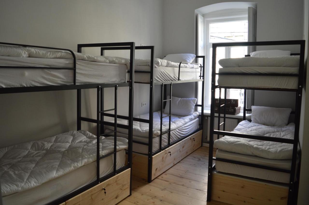 טביליסי Woodmood Hostel מראה חיצוני תמונה