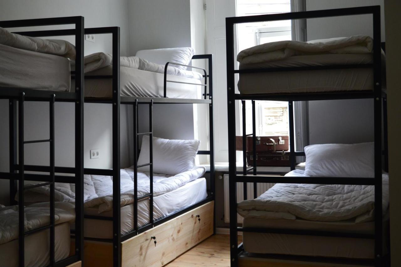 טביליסי Woodmood Hostel מראה חיצוני תמונה