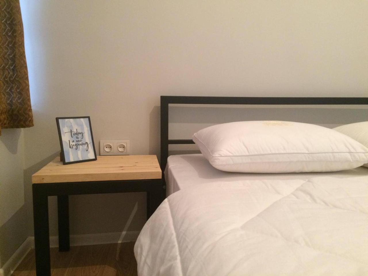 טביליסי Woodmood Hostel מראה חיצוני תמונה